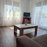 Sweet - Centre Apartment